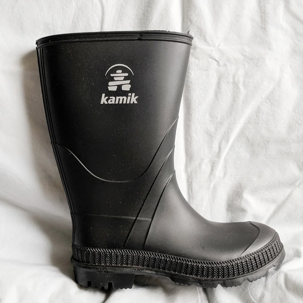 NWOT Kamil unisex stomp rain boots size 3